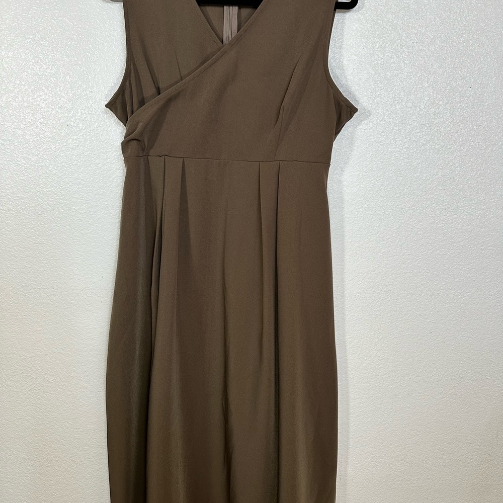 Brown Sleeveless V-Neck Dress for Work